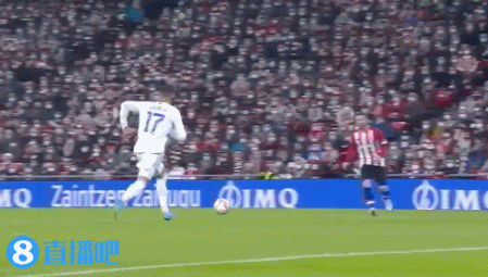 指针划过周六早晨10点，车链转动的声响撞碎薄雾。＂