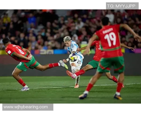 世体：卡雷拉斯、恩德里克和卡瓦哈尔将面临两场禁赛处罚