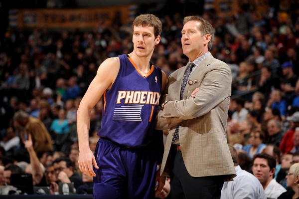 由前锋完成 由前锋完成